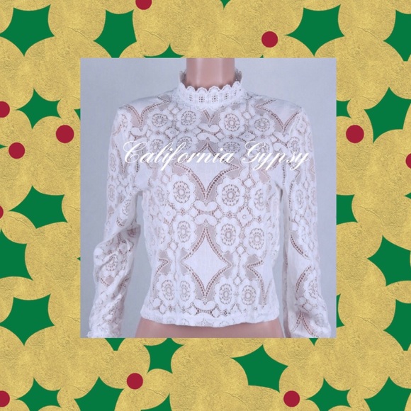 LAST ONE🎉Lace High Neck Blouse - Picture 2 of 16